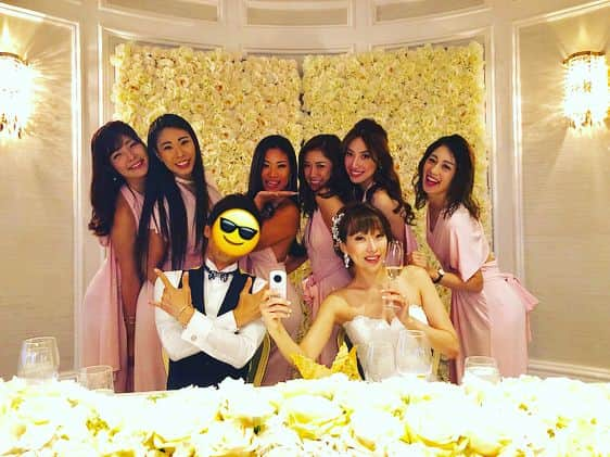 澤野ひとみのインスタグラム：「Happy Happy Wedding !!!! 楽しかった時間は、あーーっと言う間に 過ぎてしまう！！！もう一度あの瞬間を、と思うほど楽しい素敵な式で、ずっと忘れられない時をみんなと過ごせて本当に幸せでした❤️ありがとう😊😊さとこーーー本当に本当におめでとう💋💕💕💕We Love You SO MUCH!!!!」