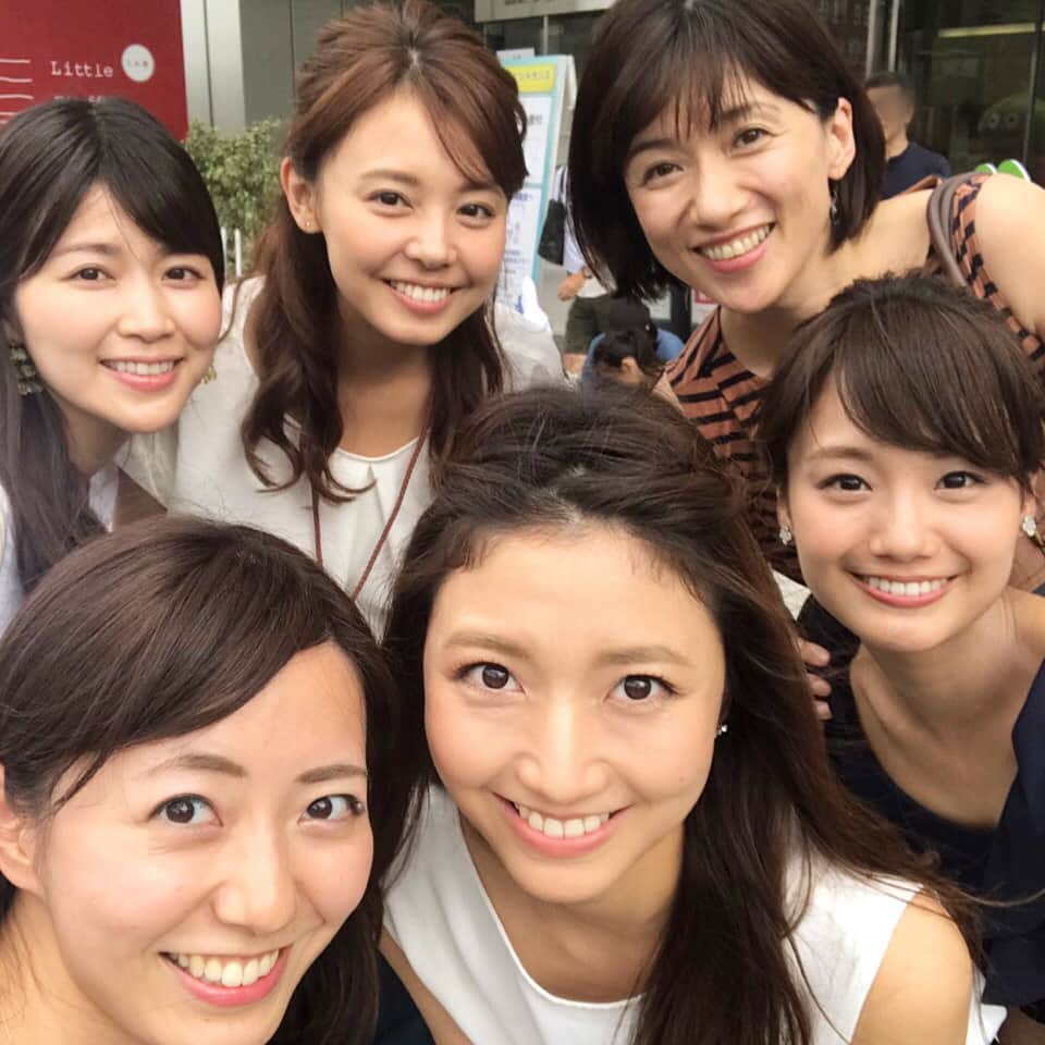 フジテレビアナウンサーのインスタグラム：「四代目オマツリ男アナの太鼓を観に、マイナビステージに行きました✨ 太鼓パフォーマンスが素敵なのはもちろんですが、 「一緒に見に行こう〜！」と誘ってくださる優しい先輩方と一緒で楽しかったです☺️💗 井上清華  #THEODAIBA2018 #オマツリ男アナ #太鼓ステージは20日と23日の予定 #詳しくはHPで  https://www.fujitv.co.jp/odaiba2018/  #内田嶺衣奈 #三田友梨佳 #竹内友佳 #宮澤智 #梅津弥英子 #井上清華 #フジテレビアナウンサー #1年目の目👀」
