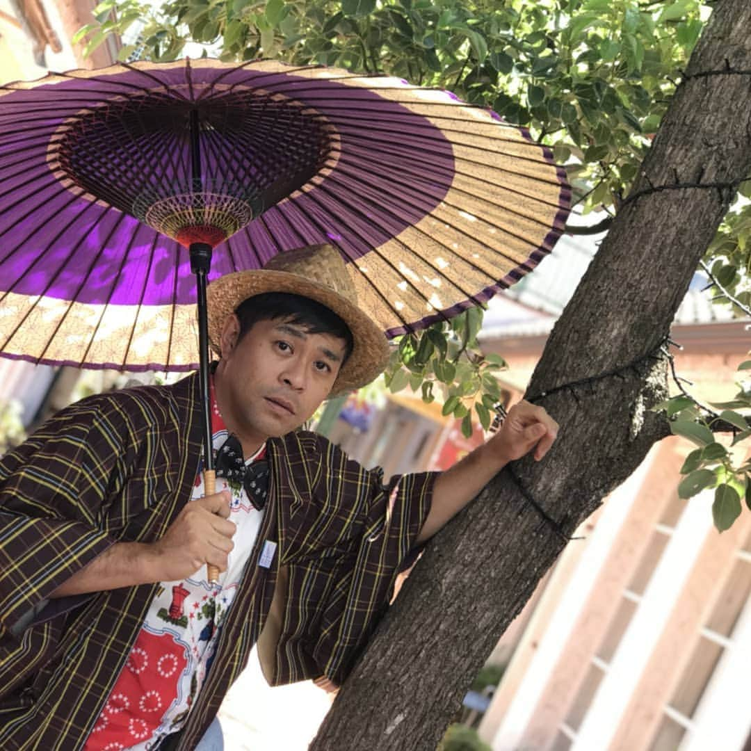 守谷日和さんのインスタグラム写真 - (守谷日和Instagram)「j:comえぇ街でおま！で素敵な写真撮ってもらえたので見て欲しい。 . #守谷日和 #街おま #京都レトロモダン #長岡京市 . 告知も見て欲しい。 8月22日(水)「ビーバックハイスクール」 出演 守谷日和、爆ノ介 開演19:15前売り1200円場所ZAZApocket's 置きチケ募集してます！ . #爆ノ介 #ビーバックハイスクール #ネタとトーク #めちゃくちゃ来て欲しいです #正直平日に移ったらチケットがあまり伸びてないんです #次出来ない可能性出てきてます #毎回盛り上がってるはずなのに #ほんとよろしくお願いします . もう一つ告知 お芝居やります！ 8月23日(木)~26日(日) 「たましいコテージ」 場所アカルスタジオ 4日間で６回公演です。平日は１回ずつ。土日は２回ずつです。ロングコートダディ堂前脚本。 出演 #ロングコートダディ堂前、#清友 (金、日)#kentofukaya (木、土)#絶対アイシテルズらぶおじさん、#守谷日和、他 よろしくお願いします！こちらも各公演置きチケ出来ます！」8月18日 16時48分 - moriyabiyori