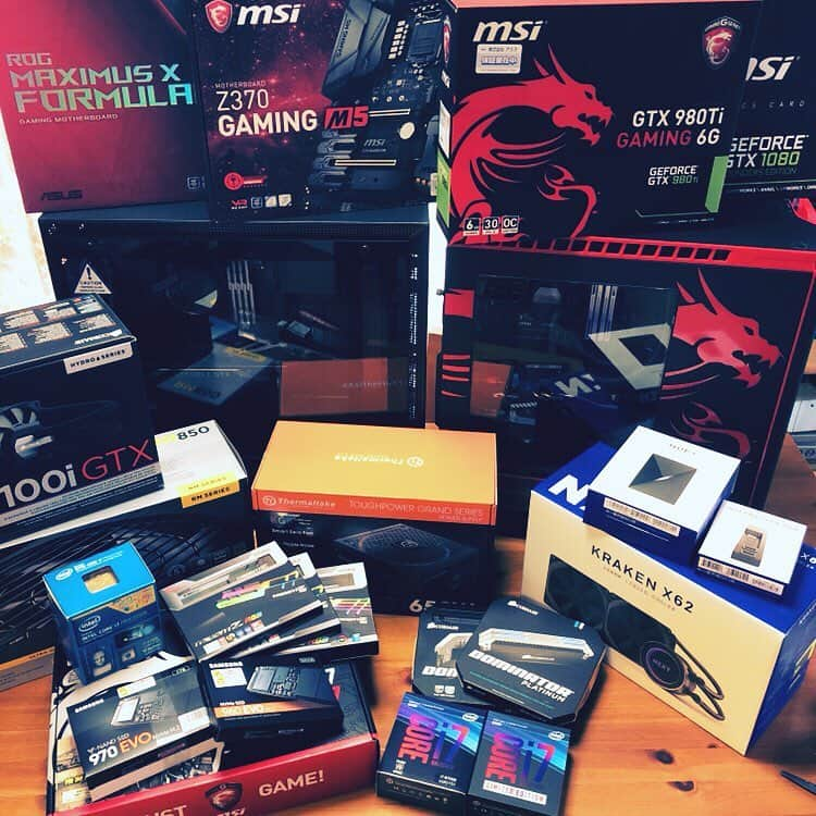 ながれのインスタグラム：「#NZXT #ASUS #MSI ゲーム侍」