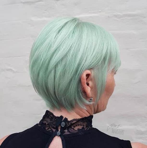 CosmoProf Beautyさんのインスタグラム写真 - (CosmoProf BeautyInstagram)「This cut & color combo is super fresh - it was mint to be 🌱 (can't stop, won't stop with the puns) ✨ ・・・ Hair by @jaymz.marsters: I used @Matrix #socolorcult Sweet Mint for this soft dusty mint. This has to be one of my favourite straight from the tube mint shades around! ・・・ Find the full selection of the new #Matrix #SoColor Cult at #cosmoprofbeauty where you are #licensedtocreate ・ ・ ・ ・ #repost #jaymzmarsters #matrix #matrixhair #matrixsocolor #matrixsocolorcult #bob #bobhaircut #shorthair #shorthairinspo #shorthairinspiration #minthair #Minthaircolor #freshcolor」8月19日 5時00分 - cosmoprofbeauty