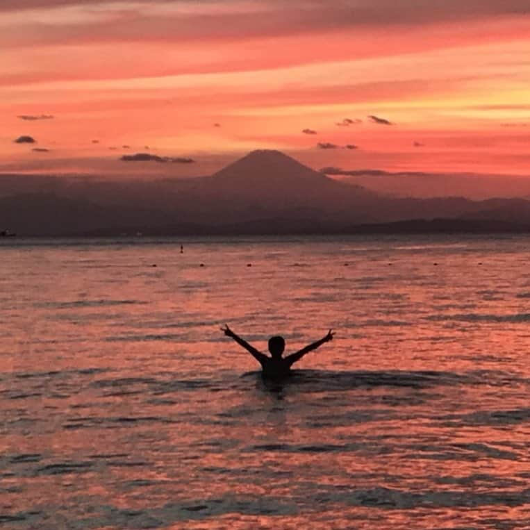 満田伸明さんのインスタグラム写真 - (満田伸明Instagram)「『逆さ富士』  #MtFUJI #富士山 #満田伸明」8月19日 18時10分 - mitsusya