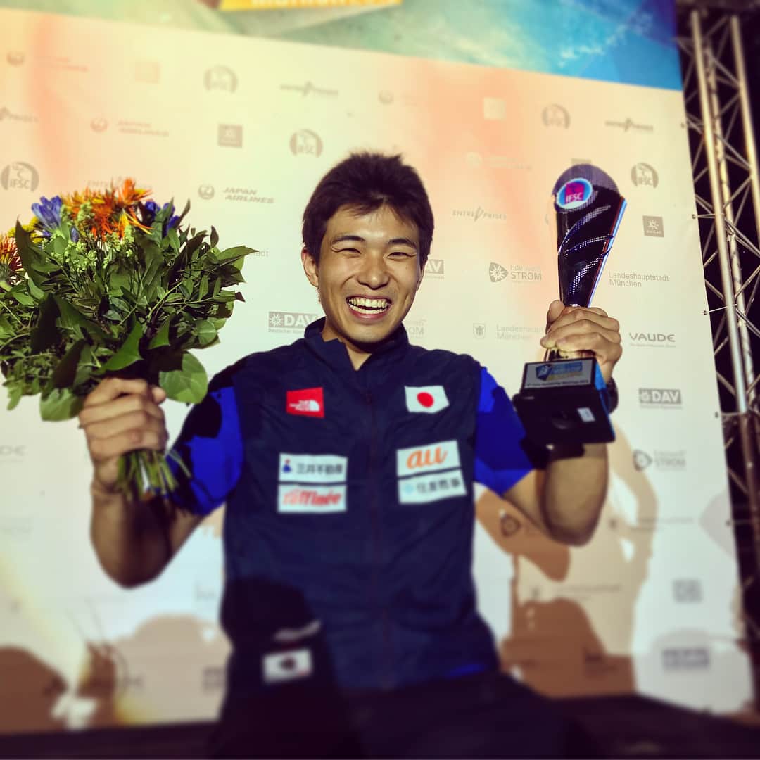 杉本怜のインスタグラム：「The last world cup is over. I was able to get on the over all podium 2018 in the tenth year of Japan representative. I'm very happy!! 今年最後のワールドカップ、ミュンヘン大会が終了しました。結果は8位、そして年間ランキングで自身初の表彰台、3位になることができました！！ 日本代表10年目にしてやっとです😄 大会直前は緊張のあまり全然寝れず、今までで一番緊張した大会でした。ミュンヘンの結果自体は悔しいですが、年間3位は素直に喜びたいと思います！ 皆さん応援ありがとうございました！そして、年間優勝のミホウ、クルーダーは本当に凄かった！おめでとう🎉  Congrats @nonaka_miho @kruderjernej 🥇」