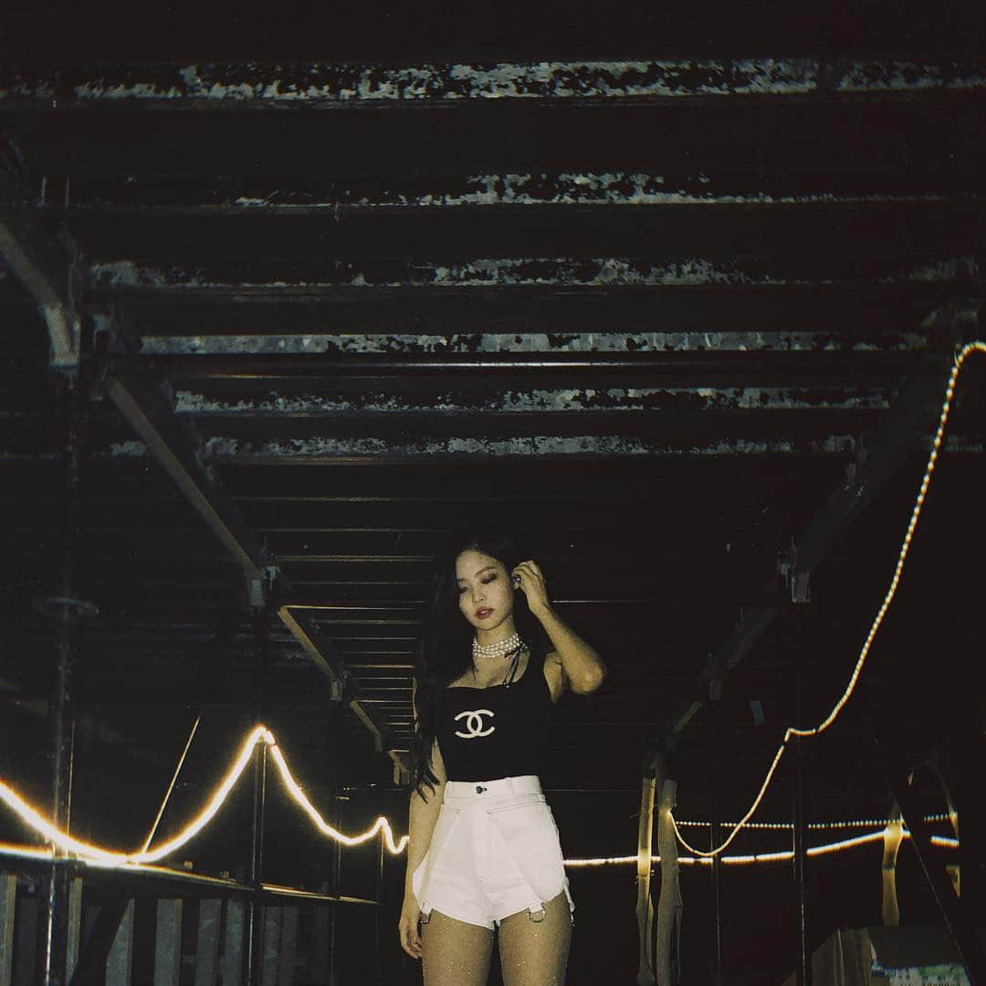 ジェニーさんのインスタグラム写真 - (ジェニーInstagram)「Blinkにあうまえ」8月19日 12時28分 - jennierubyjane