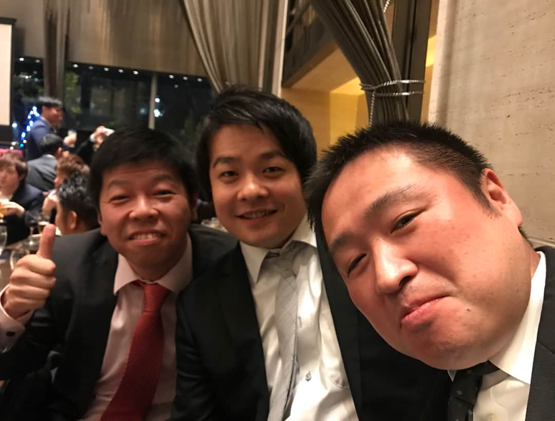 岸川聖也さんのインスタグラム写真 - (岸川聖也Instagram)「結婚式では色んな人に会えるのも楽しみの一つですね☺️ 楽しかった！！ でもなんか平野さんとばっかり写真撮った気がする🤣笑 #平野早矢香 #水谷隼 #橋津文彦先生 #いのっち #涼ちゃん #森田有城 #高木和健一」8月19日 14時19分 - seiyakishikawa