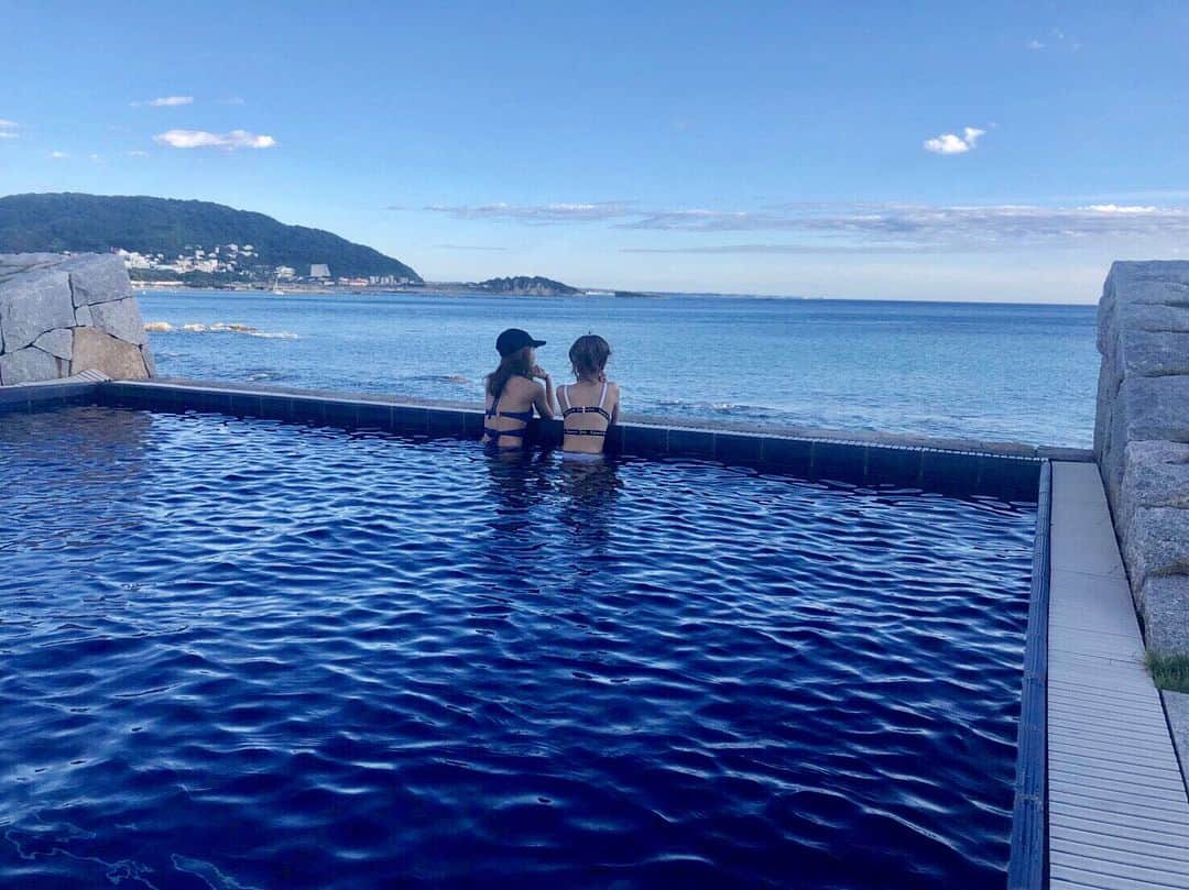 水野星奈のインスタグラム：「summer🏝🐚 ・ ・ ・ #summer#pool #Swimsuit」