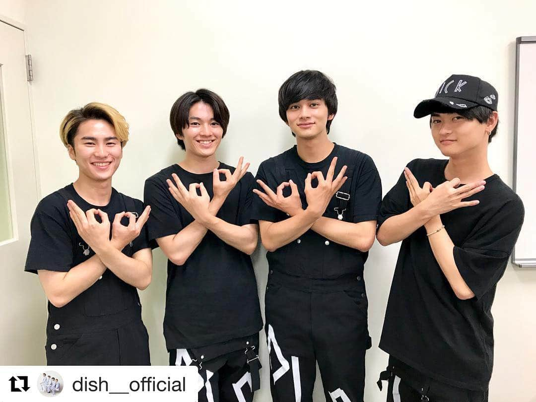 北村匠海さんのインスタグラム写真 - (北村匠海Instagram)「#Repost @dish__official ・・・ みなさん「キミスイ」は観て頂けましたでしょうか？ スタッフ一同、再び涙の初地上波放送となりました…‼️ DISH//の楽曲も是非チェックをお願いします！ ライブやイベント会場でお待ちしています！ ▼DISH// 47都道府県を巡る旅～ファイナルシーズン～開催！！ ‪https://youtu.be/U3EUhu336rY ‬ ▼配信サイトはこちらから！！ https://smr.lnk.to/DISHStOvIA  #キミスイ #君の膵臓をたべたい #北村匠海 #DISH」8月20日 0時04分 - take_me_1103