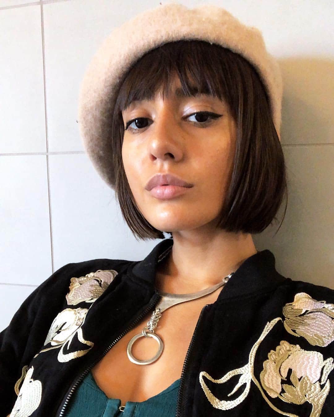 Janice Griffithのインスタグラム：「a selfie from my story in two parts because proportions」