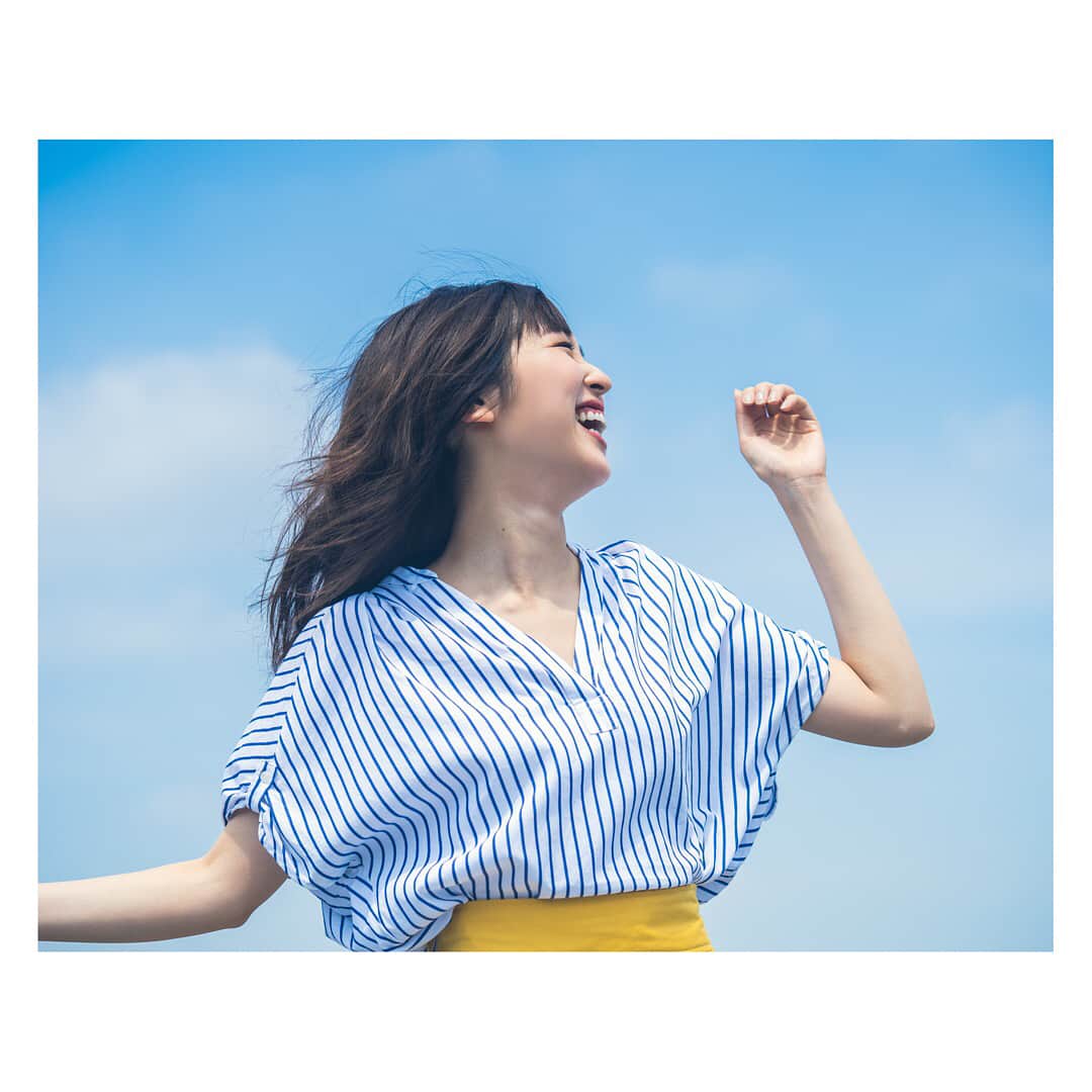 成田沙季のインスタグラム：「とある夏の日の作品撮り。 photo📷 千葉太一 @mizunocanon  hairmake💄 石黒恵理子  わいわい楽しかったです♡ 美味しいパンをみんなで食べた思い出😘🍞 #nmtinc  #成田沙季 #千葉太一 #石黒恵理子 #作品撮り #夏 #写真 #testshoot  #photo」