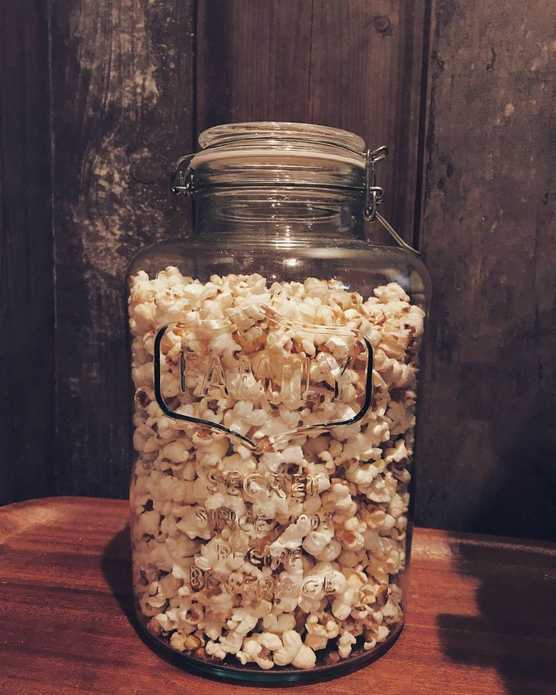 益若つばささんのインスタグラム写真 - (益若つばさInstagram)「ポップコーン作りすぎた🍿😟 #おやつの時間  #popcorn🍿  #とんでもなく増える #やっぱり #バター醤油 だよねぇ #amazon #で購入したよ  #つばさクッキング」8月20日 15時08分 - tsubasamasuwaka1013