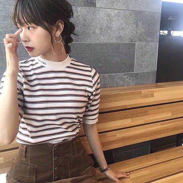 名古屋パルコさんのインスタグラム写真 - (名古屋パルコInstagram)「【西館4F ヘザー】「KANGOL×Heather」のコラボアイテムが登場💕 . 🔹ピタッとしたシルエットのボーダートップス 🔸今年注目のワッフル素材のプルオーバー . カラー展開も豊富なので、お好みの色をお選びください！ どちらも着回しに便利なトップスです💘 . 詳細はヘザー名古屋パルコ店までお問い合わせください。 . . . 🍂秋のファッションキャンペーン🍂 『ワタシ アップデート』 をキーワードに秋のファッションキャンペーンを開催中！ . 詳細はプロフィール画面のURL 名古屋パルコ公式ホームページにてご覧ください！ . #カンゴールxヘザー #KANGOL #カンゴール #Heather #ヘザー #tops #トップス #プルオーバー #ボーダー #秋のファッションキャンペーン #ワタシアップデート #名古屋パルコ #名古屋PARCO #nagoyaparco #パルコ #PARCO #名古屋 #nagoya #栄 #矢場町」8月20日 16時05分 - parco_nagoya_official