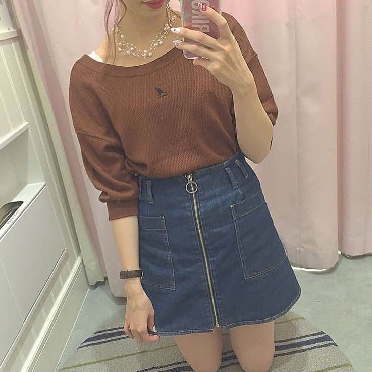 名古屋パルコさんのインスタグラム写真 - (名古屋パルコInstagram)「【西館4F ヘザー】「KANGOL×Heather」のコラボアイテムが登場💕 . 🔹ピタッとしたシルエットのボーダートップス 🔸今年注目のワッフル素材のプルオーバー . カラー展開も豊富なので、お好みの色をお選びください！ どちらも着回しに便利なトップスです💘 . 詳細はヘザー名古屋パルコ店までお問い合わせください。 . . . 🍂秋のファッションキャンペーン🍂 『ワタシ アップデート』 をキーワードに秋のファッションキャンペーンを開催中！ . 詳細はプロフィール画面のURL 名古屋パルコ公式ホームページにてご覧ください！ . #カンゴールxヘザー #KANGOL #カンゴール #Heather #ヘザー #tops #トップス #プルオーバー #ボーダー #秋のファッションキャンペーン #ワタシアップデート #名古屋パルコ #名古屋PARCO #nagoyaparco #パルコ #PARCO #名古屋 #nagoya #栄 #矢場町」8月20日 16時05分 - parco_nagoya_official
