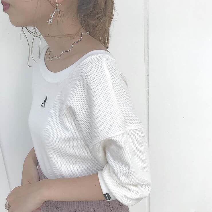 名古屋パルコさんのインスタグラム写真 - (名古屋パルコInstagram)「【西館4F ヘザー】「KANGOL×Heather」のコラボアイテムが登場💕 . 🔹ピタッとしたシルエットのボーダートップス 🔸今年注目のワッフル素材のプルオーバー . カラー展開も豊富なので、お好みの色をお選びください！ どちらも着回しに便利なトップスです💘 . 詳細はヘザー名古屋パルコ店までお問い合わせください。 . . . 🍂秋のファッションキャンペーン🍂 『ワタシ アップデート』 をキーワードに秋のファッションキャンペーンを開催中！ . 詳細はプロフィール画面のURL 名古屋パルコ公式ホームページにてご覧ください！ . #カンゴールxヘザー #KANGOL #カンゴール #Heather #ヘザー #tops #トップス #プルオーバー #ボーダー #秋のファッションキャンペーン #ワタシアップデート #名古屋パルコ #名古屋PARCO #nagoyaparco #パルコ #PARCO #名古屋 #nagoya #栄 #矢場町」8月20日 16時05分 - parco_nagoya_official