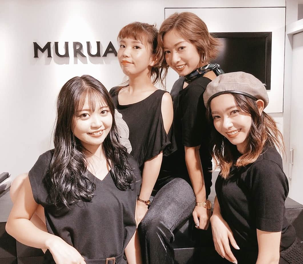 鈴木朱音さんのインスタグラム写真 - (鈴木朱音Instagram)「8/19をもってMURUA仙台FORUS店が閉店しました。 そして、同時によしこさんも卒業🎓 私のMURUA人生の始まりの店舗が閉店になり、思い出の地がなくなり、大好きなよしこさんも卒業されて今すごくさみしい気持ちでいっぱいだけど、これからは新体制☆仙台PARCO店をたくさん盛り上げていくぞーーーっ💪えいえいおー‼️ 仙台FORUSありがとうー‼️ . #murua #murua_snap #murua_official #murua_by_staff #close #murua仙台forus #murua仙台parco #思い出いっぱい #ありがとう #閉店」8月20日 18時15分 - akane_suzuki51