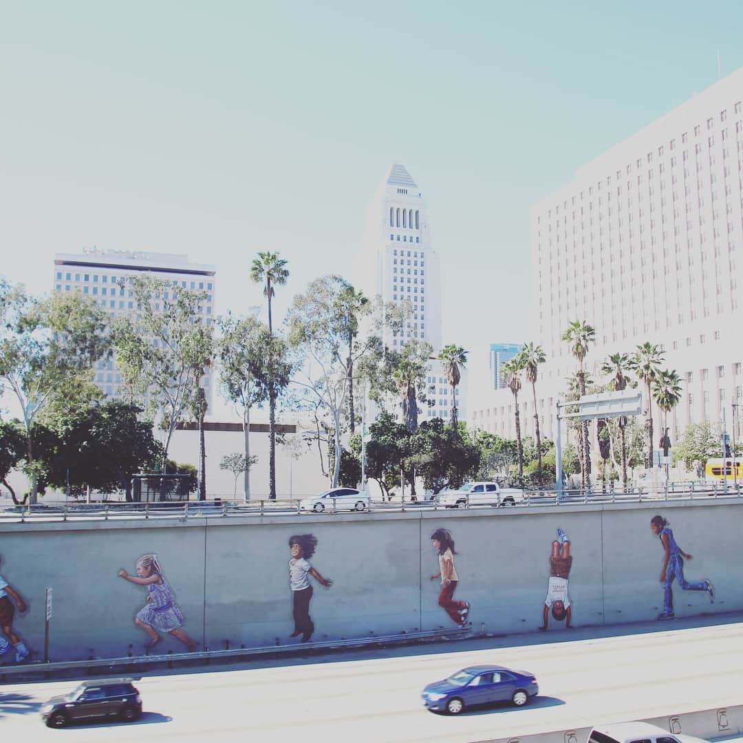 氷室京介さんのインスタグラム写真 - (氷室京介Instagram)「JTBプレゼンツ「ロサンゼルスの休日」 シンプルなプランに「氷室が過ごすロサンゼルスの休日」をイメージしたオプションを追加してお楽しみいただける「ロサンゼルスの休日」。一足早いクリスマスホリデーを氷室の休日オプションで楽しみください。  リプラン募集受付期間 8/20（月）正午　～　8/30（木）23:59まで 受付数に限りがございます為、先着順とさせていただきます。  詳しくは @himuro_com プロフィールページから、リンク先のHIMURO.COMをご覧ください。」8月20日 19時11分 - himuro_com