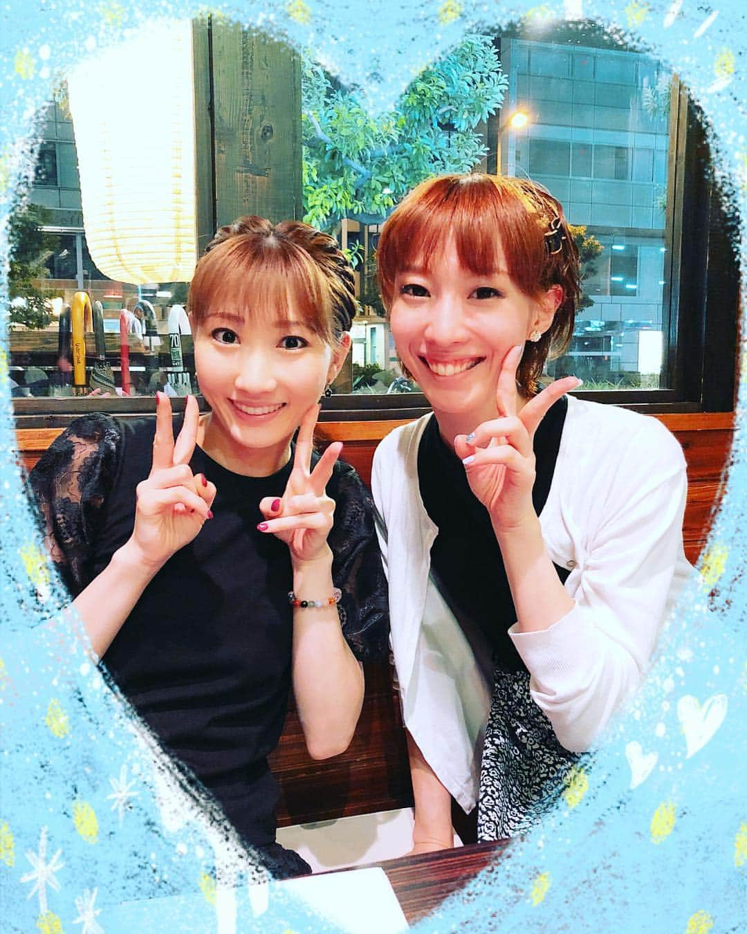 結乃かなりさんのインスタグラム写真 - (結乃かなりInstagram)「・ ・ ・ バレエスクールのお手伝いで、関西に来ていた#退団同期 のりりこ(#潤奈すばる )とご飯😊💕 ・ ・ 楽しかった〜😄✨美味しいお肉を食べて、懐かしい話を沢山して、幸せな時間を過ごせましたぁ〜🤗 ・ ・ 久々にダンスを踊るりりこの姿を見て、一緒に踊っていた事が早くも懐かしかったぁ😌 りりこのダイナミックなダンスが大好きでした❤️ ・ ・ 会えて嬉しかったぁ😀💕」8月20日 23時51分 - kanariyuino