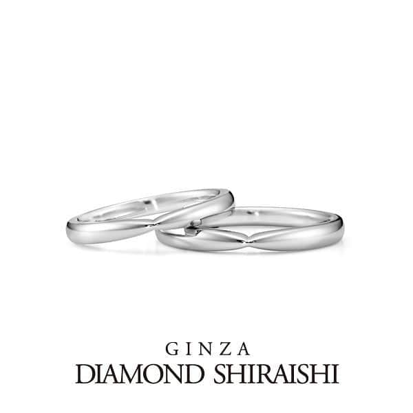 ハピハピリングのインスタグラム：「GINZA DIAMOND SHIRAISHI . Diana D.　細身 . 月の女神「ディアナ」の名にふさわしく、まるで、噴水を流れる水に月光が反射しているように輝く「Diana D．」。 永遠なる神秘の象徴「月」の光が、二人の生涯を守り続けます。この「Diana D．」は細身タイプです。 ※サンプルを常時ご用意している店舗が限られております。事前に店舗まで問合せください。 . . 【来店予約キャンペーン🎉】 ただいまハピハピリングから 2つのお店を来店予約されたお客様に もれなく！10,000円分の商品券をプレゼント中です🎅🎁 . 指輪を探しているけど、一店舗じゃわからない…🤔、 買うか分からないけれど、現物を見てみたい💍、 指輪選びデートをお考えの方👬、etc... . また、1店舗のみ来店予約でも 8,000円分の商品券を差し上げております🎁 ご都合に合わせてお選びくださいね📝 . . #結婚指輪  #マリッジリング  #関東花嫁  #インスタ映え  #クリスマスプロポーズ  #結婚指輪  #jkplanet  #プレ花嫁  #婚約指輪  #エンゲージリング  #結婚指輪のセレクトショップ  #ブライダルリング  #専門店  #指輪デザイン #フォトジェニックな日常  #お洒落さんと繋がりたい  #写真好きな人と繋がりたい  #個性的  #ordermade  #マリッジ  #結婚  #結婚式  #花嫁  #結婚式準備  #ブライダル  #ウェディング #ウエディングドレス  #ウエディングフォト」