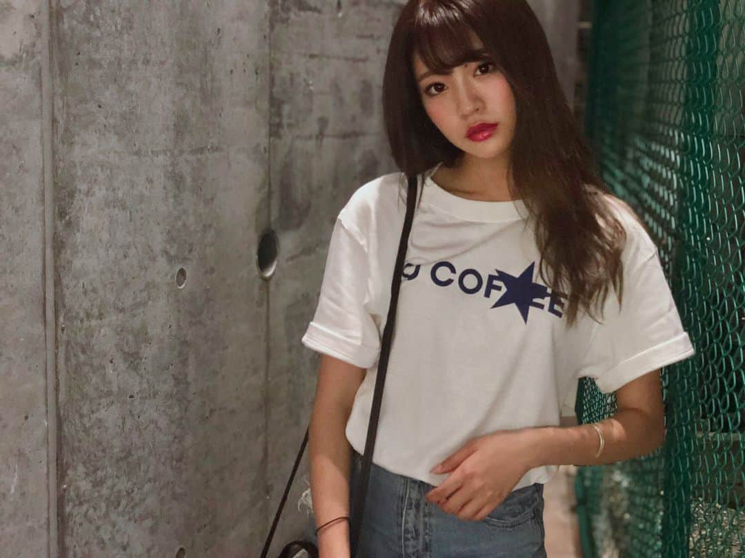 志田友美（ゆうみん）のインスタグラム：「このTシャツかわよ😩❤️ NO COFFEE☕️#todayscode #nocofee #tshirt #favorite #instasummer #instacode #instadaily」