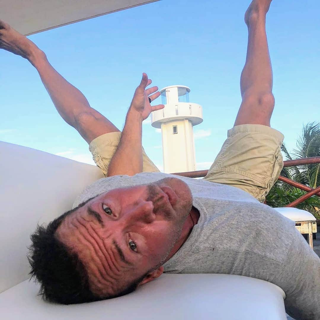 リチャード・ルッコロさんのインスタグラム写真 - (リチャード・ルッコロInstagram)「How do you take photos of #lighthouses ? #puertomorelos #lasirenapm #mexico #dirtymind」8月22日 5時19分 - richardruccolo