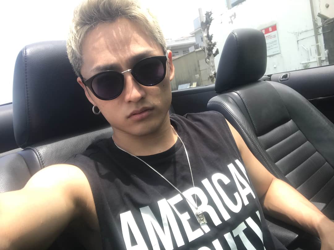 X4さんのインスタグラム写真 - (X4Instagram)「T-MAX  おはようございます。 「Let Me Love You Down」 が、早速iTunes r&b チャートで一位を🥇頂きました。🙌 ありがとうございます。」8月22日 6時55分 - x4xvision