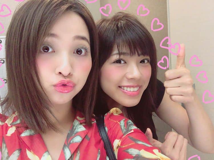 わちみなみのインスタグラム：「水崎綾女先輩に、最近お世話になりきり娘🤗💕 . あやめさん、綺麗だから美容の知恵を学ぶ( ◠‿◠ )笑 . #水崎綾女 さん #わちみなみ」