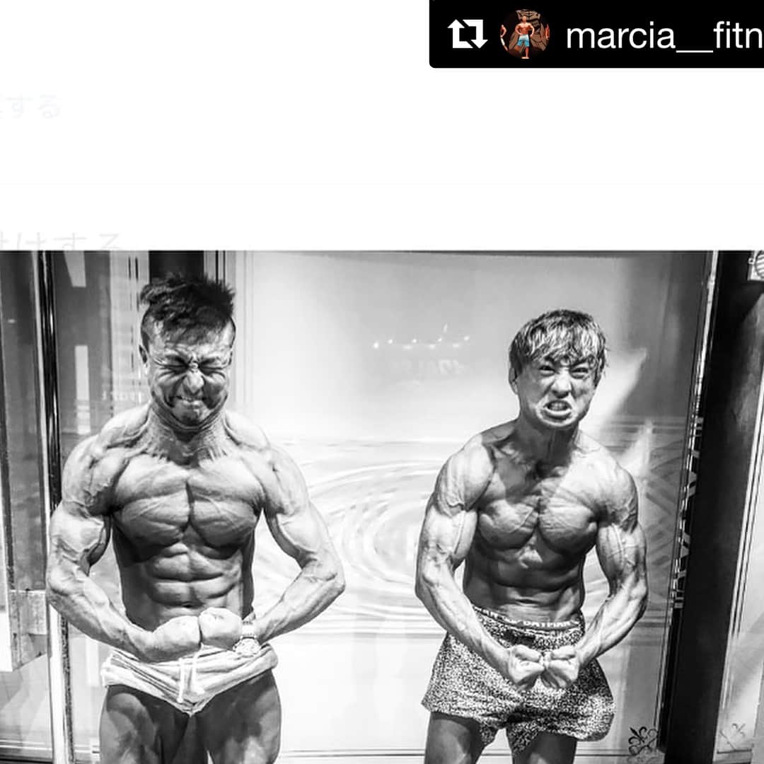 田中翔さんのインスタグラム写真 - (田中翔Instagram)「#Repost @marcia__fitness ・・・ 東京選手権前日。 この時の質感、肌のハリ、コンディションがお互いピークだった？かな🤔 、 、 満足いく結果を残すにはコンテスト当日ステージ上にピークをもっていく事、 条件はみんな同じ。 今年のコンテストも次で4回目。 最後に学びあるシーズンだったと言えるように 全身全霊で💯 、 、 #完全にnext #新日本プロレス #プロレス #プロレスラー #roppongi3k #メンズフィジーク #フィジーク #オールジャパン #フィットネス #フィットネスビキニ #ボディビル #ボディメイク #ダイエット #減量 #トレーナー #パーソナルトレーナー #パーソナルトレーニング #パーソナルジム #腹筋 #お腹 #痩せる #巨乳 #美脚 #自己満グラム #インスタ映え #インスタ日記 #筋スタグラム #ゴールドジム #筋トレ」8月23日 0時19分 - sho_tanaka_sho