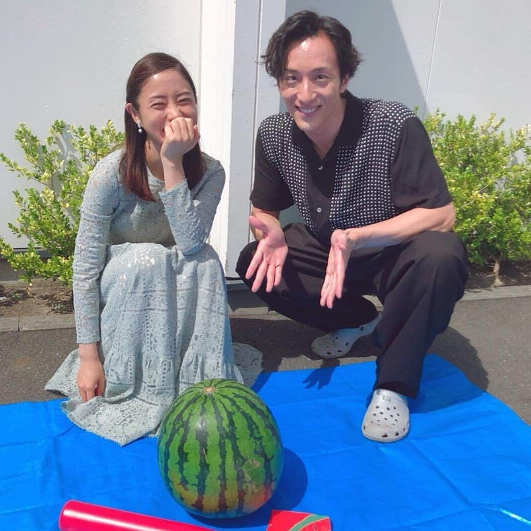 石原さとみ　ファンアカウントのインスタグラム：「今日の高嶺の花。。少し悲しい回でしたね😭 プーさんファイトぉぉぉ！ #高嶺の花　#石原さとみ　#峯田和伸  #芳根京子」