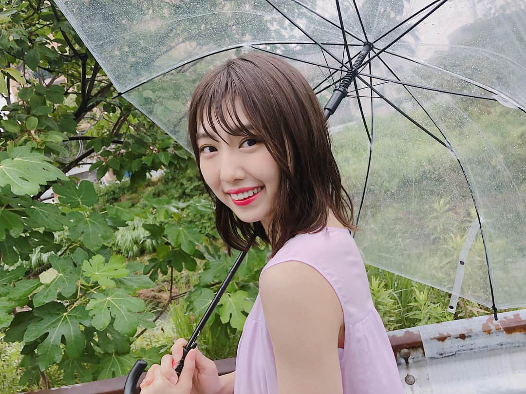 熊崎晴香さんのインスタグラム写真 - (熊崎晴香Instagram)「今日は雨ですね☂️ 傘をお忘れなく🌂 #gm #雨 #rain #umbrella #天気」8月23日 10時41分 - kumakuma9810