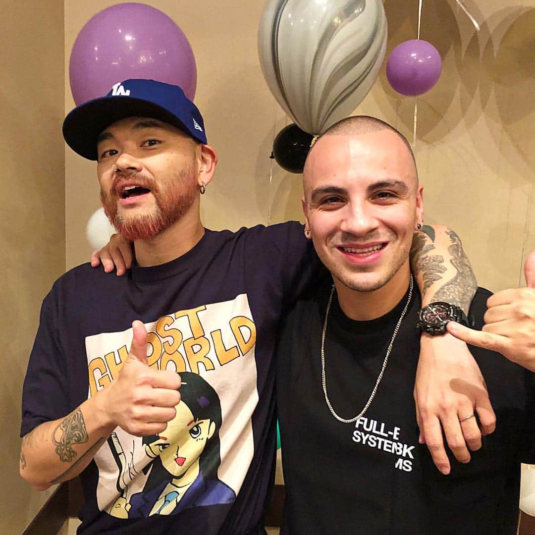 DJ DARUMAのインスタグラム：「🎈どうも我々です🎈 Happy Birthday Fais 👍🏻🤙🏻」