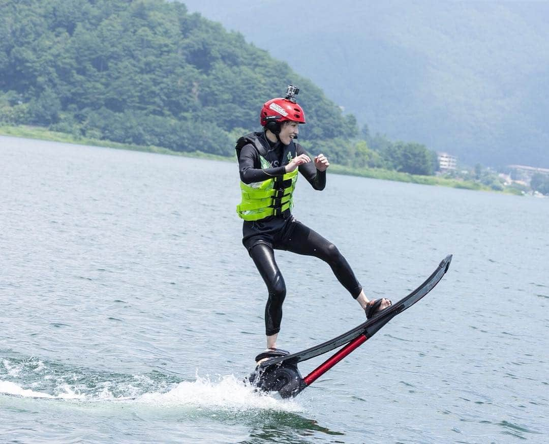 早霧せいなさんのインスタグラム写真 - (早霧せいなInstagram)「見てー❗️観てー❗️ WOWOW『宝塚プルミエール拡大版　退団スペシャル総集編』 9/29（土）16時～  #河口湖で #跳んだぜ #浮いたぜ #はしゃいだぜ」9月21日 16時43分 - seinasagiri_official