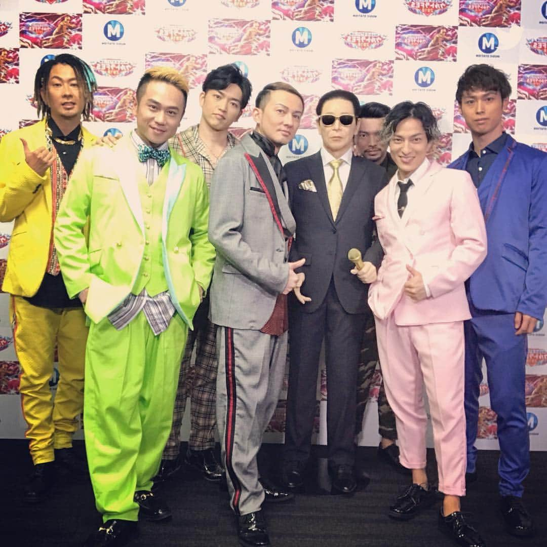 KENZO さんのインスタグラム写真 - (KENZO Instagram)「DA PUMP Mステ21年ぶりの出演。 ISSAさんが歌い踊り続けてきてくれたからこそ立てたステージ。  この7人で立てたことを幸せに思います。今日はユーヤ氏の誕生日🎂 最高な日でした🙏  そして支えてくれている皆さんがいてこの場所に来れました。 感謝🙏  #dapump #Mステウルトラフェス2018 #usa #tagsforlikes #tagsforfollow #f4f #myself #selfie #dapump  #kenzo #dance #choreo #model #supreme #adidas #nike #like4like #instagramjapan #happy #love #instagood #YouTube」9月17日 20時23分 - dapump.kenzo