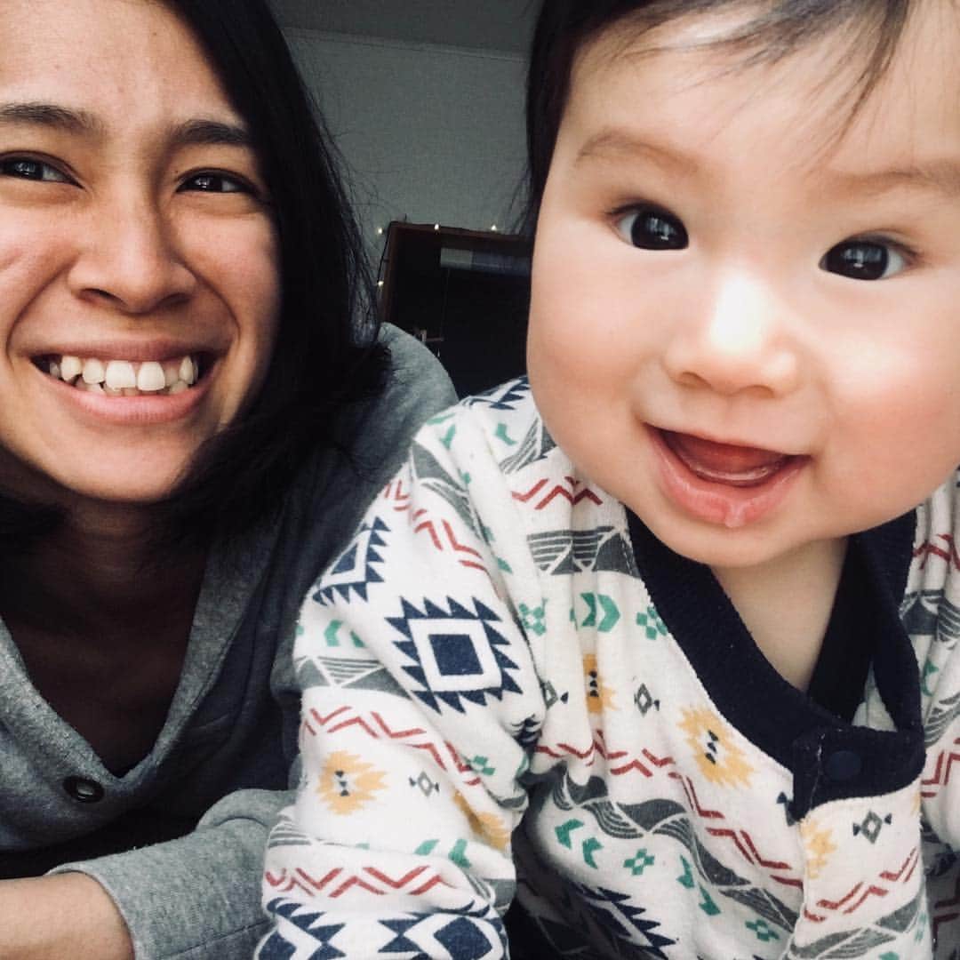 宮坂桃子のインスタグラム：「１歳のお誕生日🎊 元気に産まれてきてくれて、家族みんなに幸せを与えてくれて、ママの所に来てくれて本当にありがとう！ この先もずっと笑顔の絶えない家族でいよう😊🎉 #あっという間に１歳」