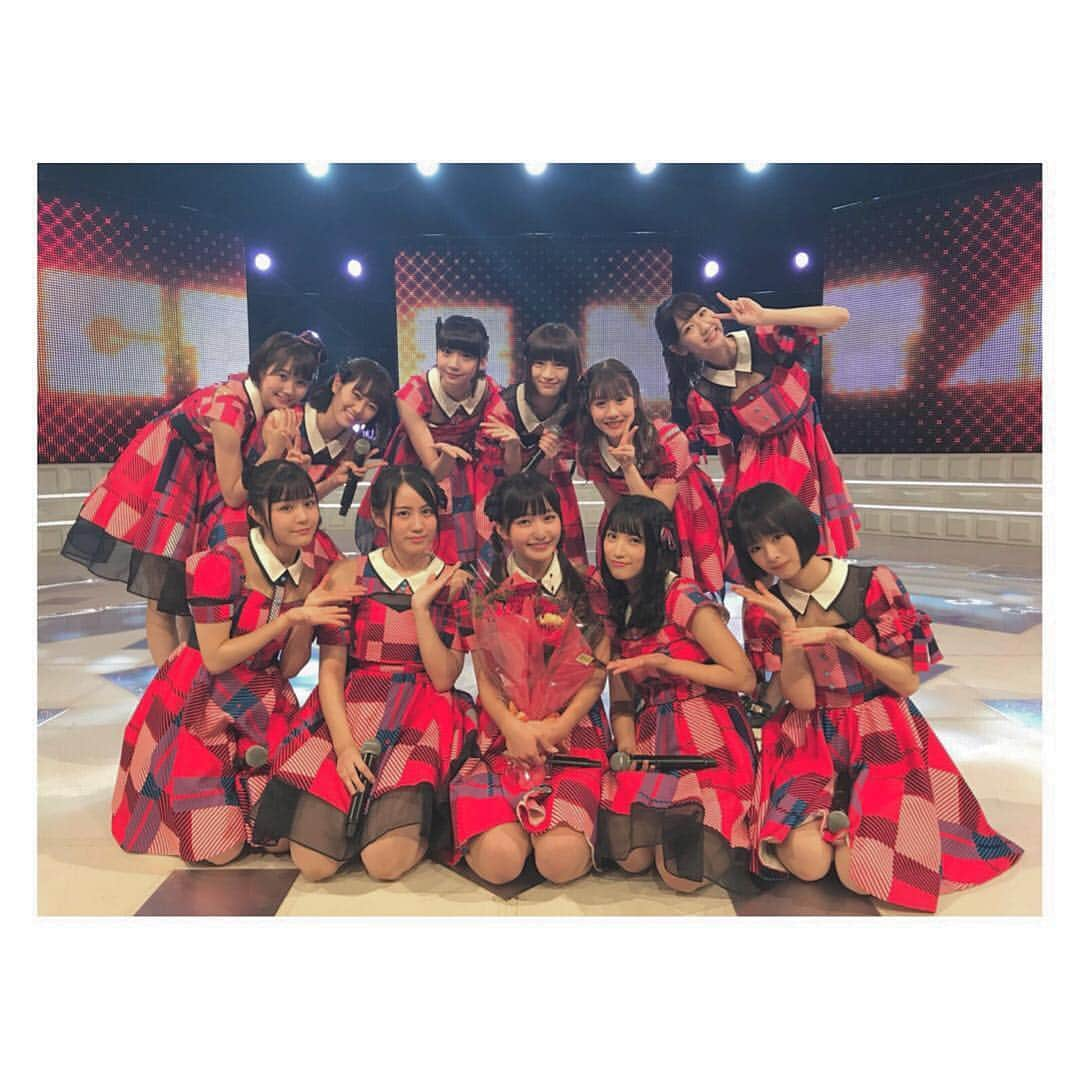 西潟茉莉奈さんのインスタグラム写真 - (西潟茉莉奈Instagram)「. AKB48SHOWさんにいて、 収録させていただきました💓 . まうにとって最後の収録でした😭 . ぁぁぁぁぁぁぁぁ... NⅢでお出かけしたいなぁぁぁ😭😭 . #akb48show #寂しい」9月18日 21時09分 - marina_1016.n