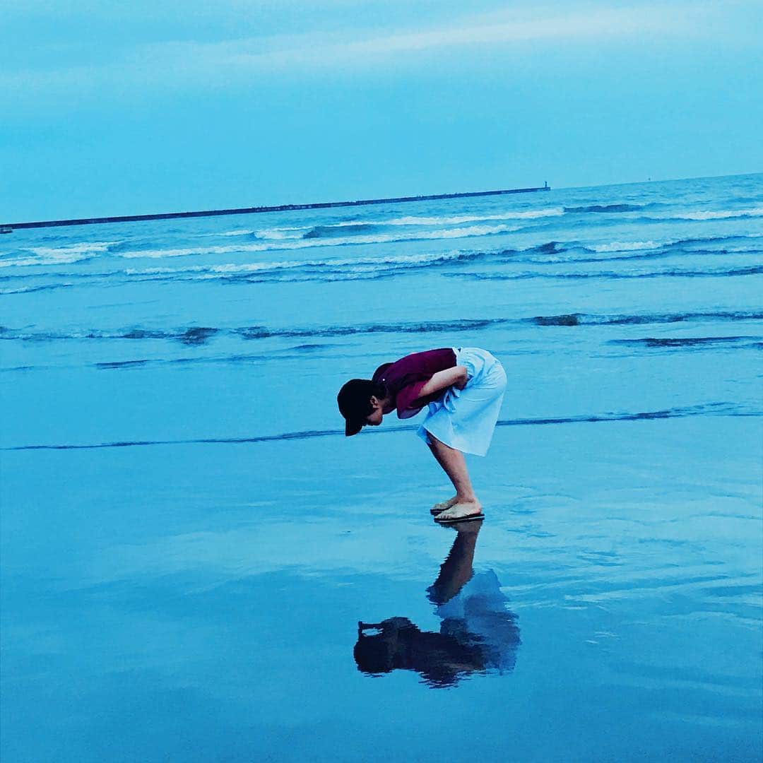 向井藍さんのインスタグラム写真 - (向井藍Instagram)「いつかの海🏖  はしゃいだなぁ🤣 #sea #海 #happy」9月19日 19時48分 - muuchan1024