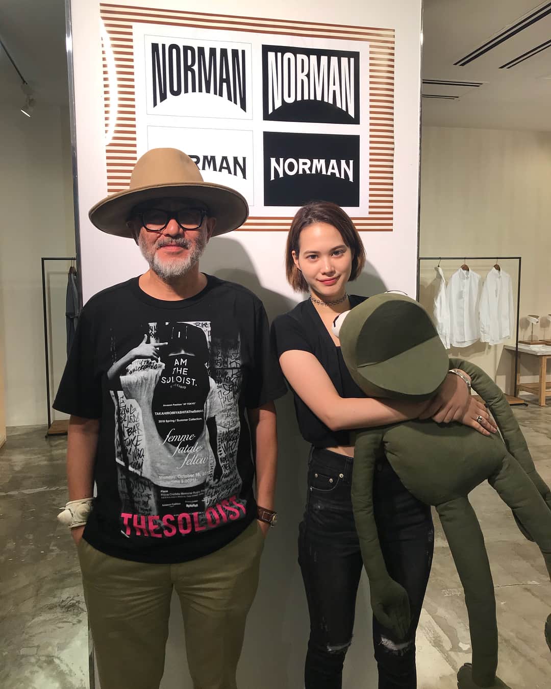 真間玲奈のインスタグラム：「スタイリストの馬場圭介さんがディレクターの新ブランド NORMAN の展示会にいってきたよ💚 メンズのお洋服を見るのは新鮮で素敵でした〜 🕴🏻 #norman」