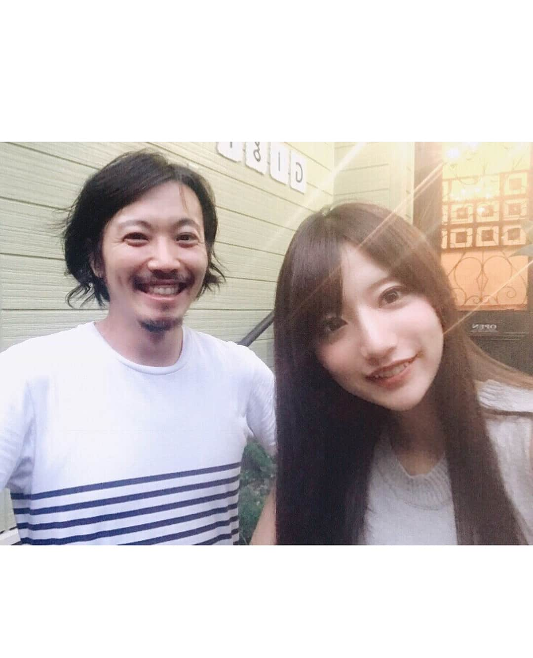 池田愛恵里さんのインスタグラム写真 - (池田愛恵里Instagram)「表参道にある美容室 #Gigi で山口さんにカラーしてもらいました☺️ 暗め！ 最初黒にしようと思ってたんだけど、今のメイクに合わないかもと言われて違うカラーを提案してもらったら…めっちゃお気に入り🌟笑 カーキが入ってるらしい😳秋ですね〜 黒やめといてよかった。笑 ほんと山口さんいっつも絶対似合う髪色にしてもらえる！！ 皆さんもぜひ(*^^*) #Tシャツ気にしないでください笑  #Gigi #表参道 #秋カラー」9月19日 12時11分 - ikeda_aeri