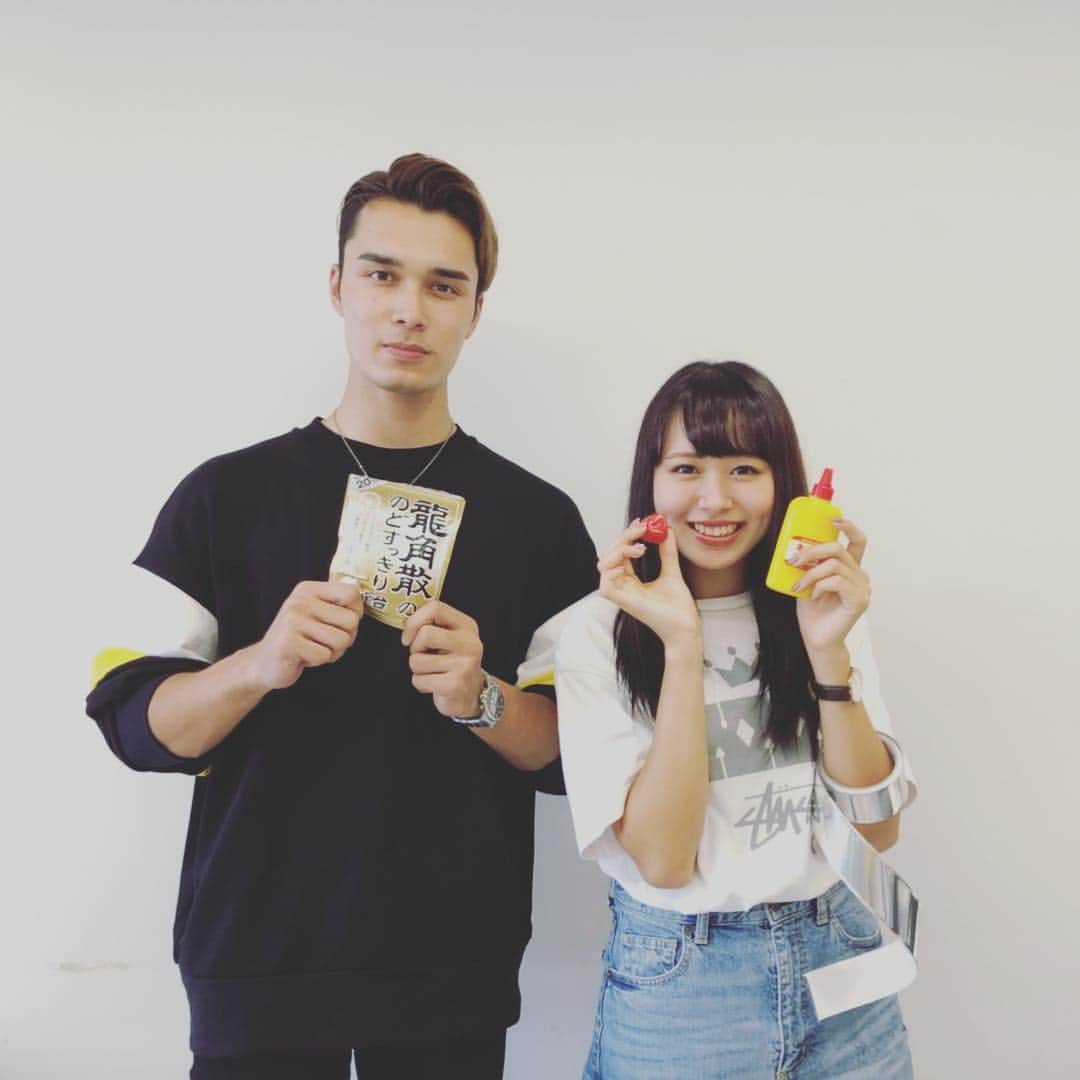 山田澪菜さんのインスタグラム写真 - (山田澪菜Instagram)「エントリーNo.2の本谷明日雅くんと エントリーNo.3の塙彩良ちゃんです💕 2人ともなんで龍角散とボンドを 持ってるんですか？？😳 2人とも素敵です🙈💋 #杏林大学 #ミスターアプリコット #ミスアプリコット #本谷明日雅 #塙彩良」9月19日 15時03分 - apricot_contest