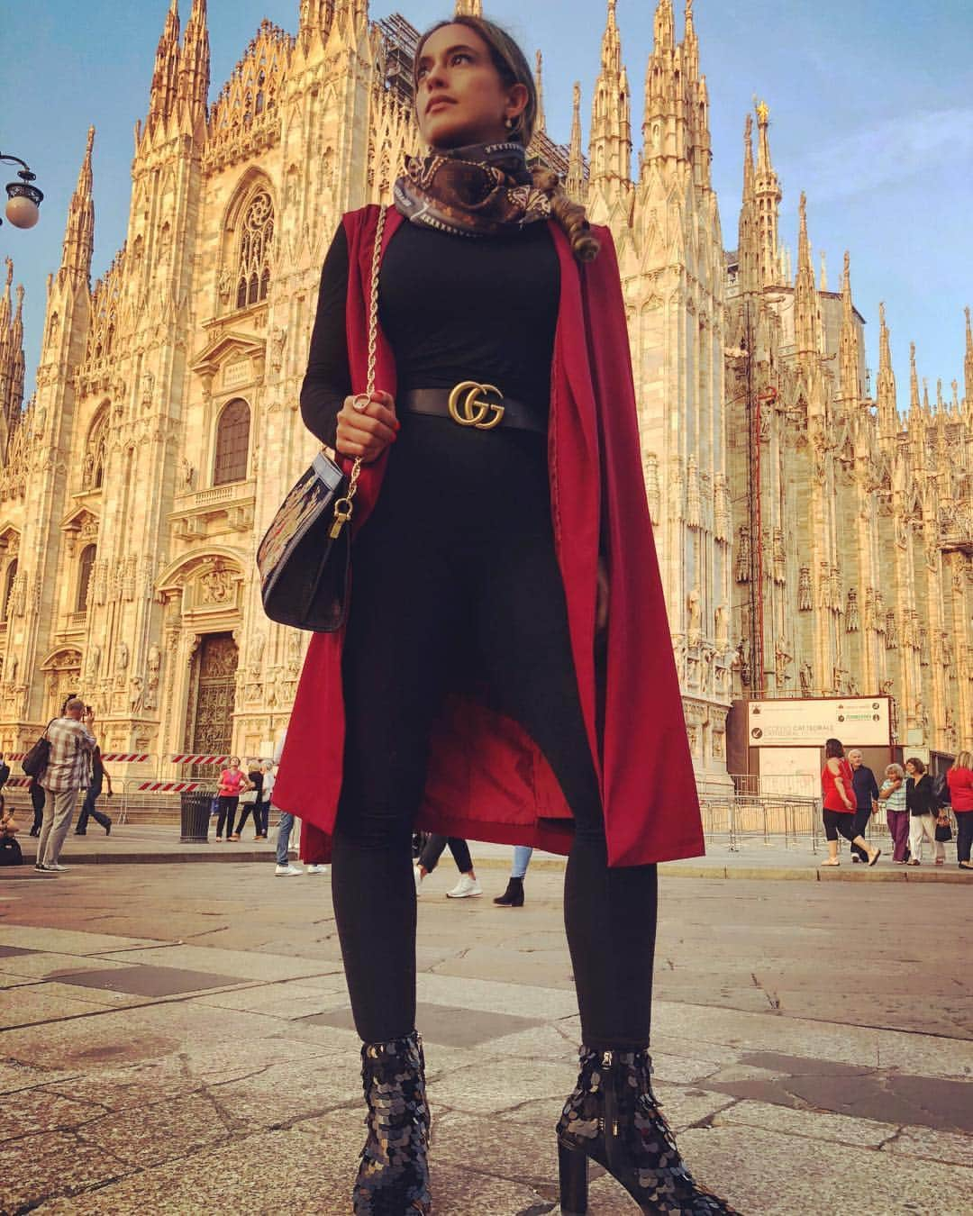 Sarah Mundoさんのインスタグラム写真 - (Sarah MundoInstagram)「Milan fashion week  #chanel #gucci #louisvuitton #milanfashionweek」9月20日 2時01分 - sarah_mundo