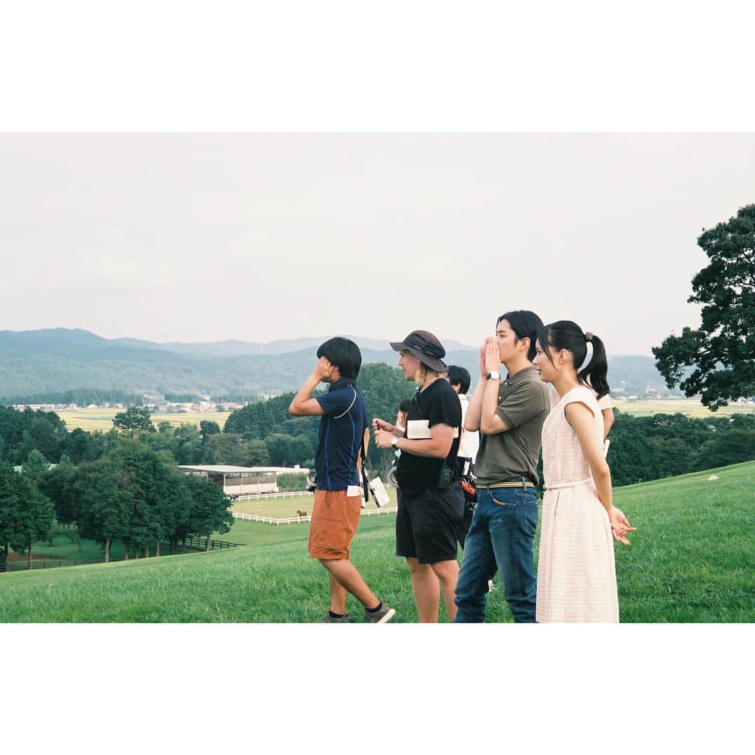 芳根京子さんのインスタグラム写真 - (芳根京子Instagram)「素敵な場所で クランクアップ！  #film #高嶺の花 #みんなで #やっほー！」9月20日 12時19分 - yoshinekyoko