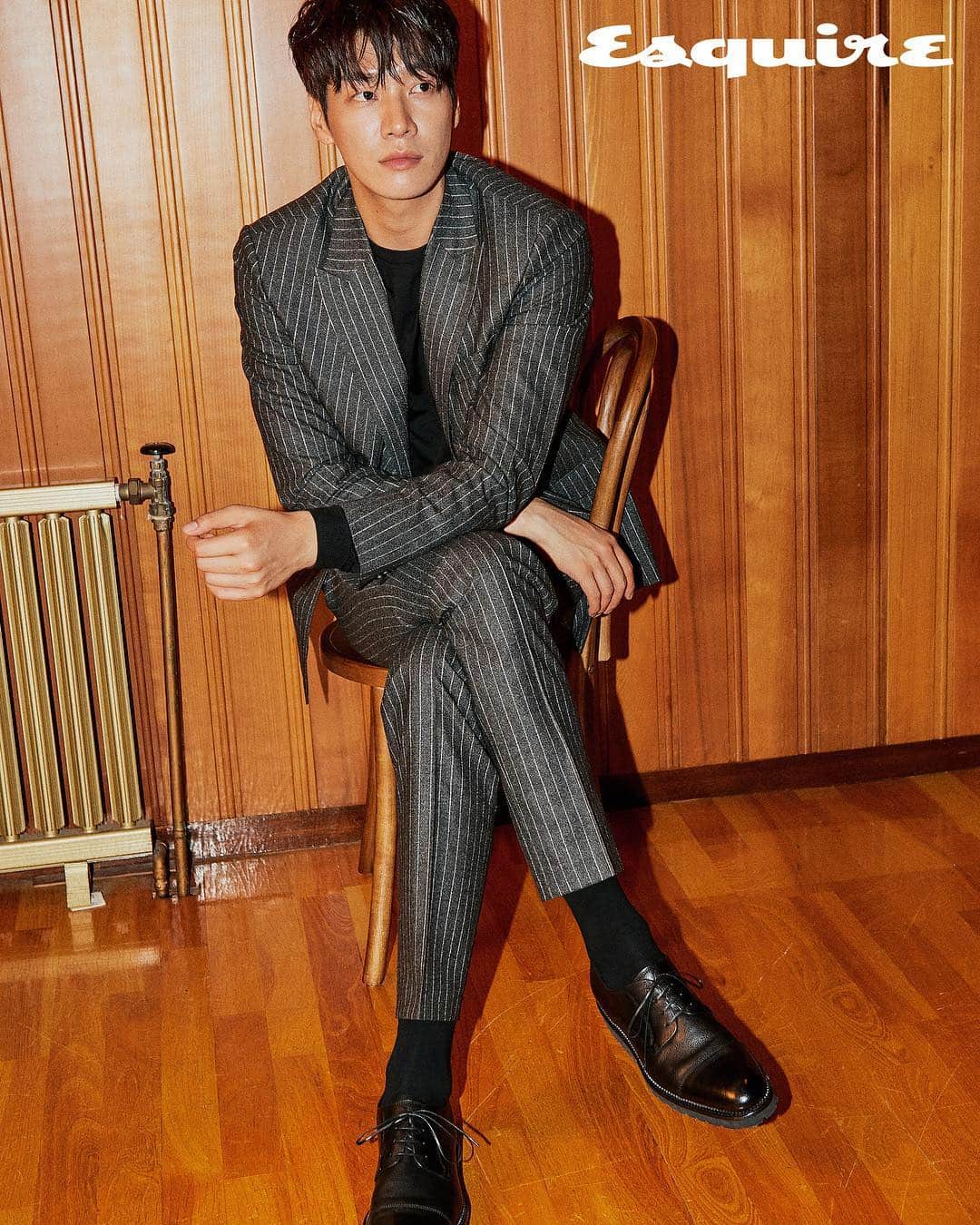 キム・ヨングァンさんのインスタグラム写真 - (キム・ヨングァンInstagram)「#화보 @esquire.korea」9月20日 18時59分 - aksakfn12