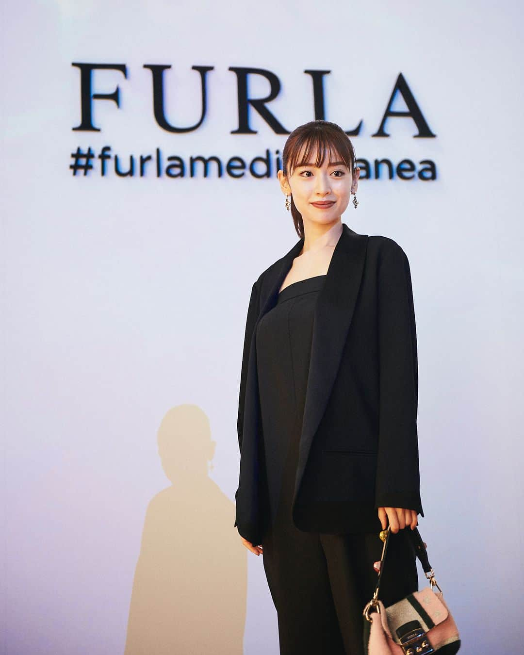 泉里香さんのインスタグラム写真 - (泉里香Instagram)「#FURLA 展示会に行ってきました✨  FURLAの社長 アルベルトさん、 FURLAJAPANの倉田社長と」9月21日 4時06分 - rika_izumi_