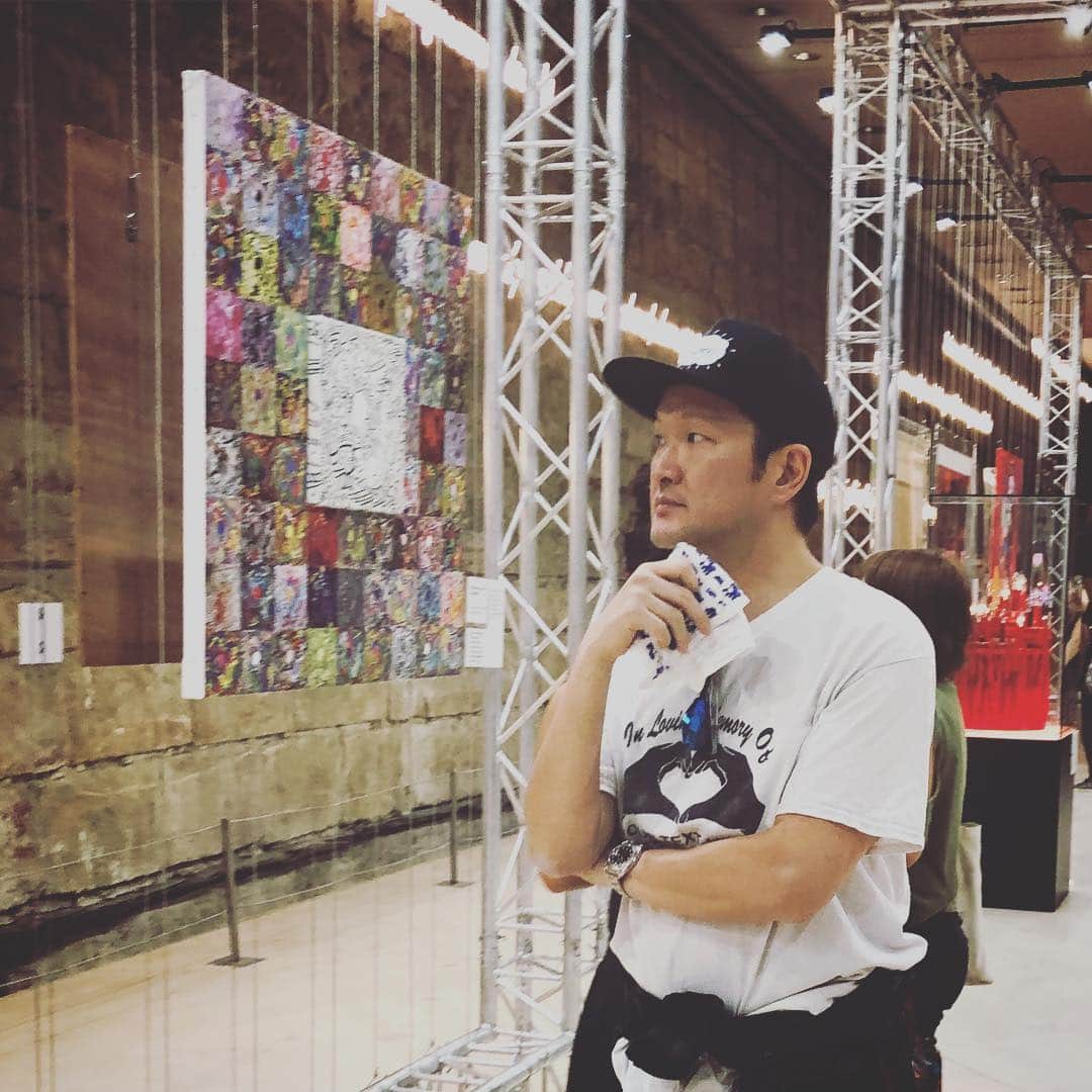 中村獅童さんのインスタグラム写真 - (中村獅童Instagram)「感動した、何故かわからないけど涙があふれた、そして日本からいらしているファンの方たちと少しお話しさせていただきました、慎吾ちゃんは本当に多くの人に愛されているんだなと思いました、我が道を行く慎吾ちゃんは素敵だな〜💕」9月21日 7時18分 - shido_nakamura