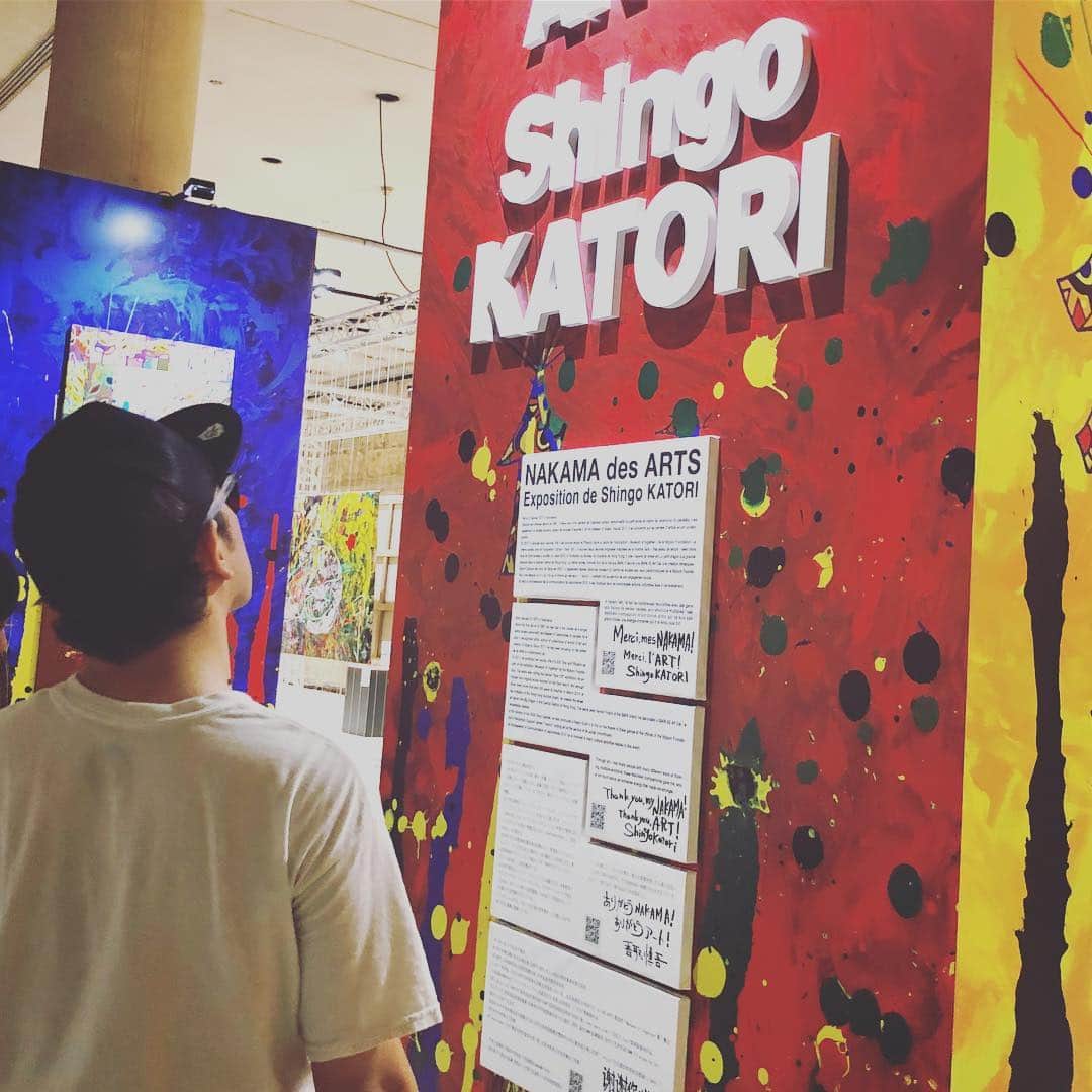 中村獅童さんのインスタグラム写真 - (中村獅童Instagram)「感動した、何故かわからないけど涙があふれた、そして日本からいらしているファンの方たちと少しお話しさせていただきました、慎吾ちゃんは本当に多くの人に愛されているんだなと思いました、我が道を行く慎吾ちゃんは素敵だな〜💕」9月21日 7時18分 - shido_nakamura