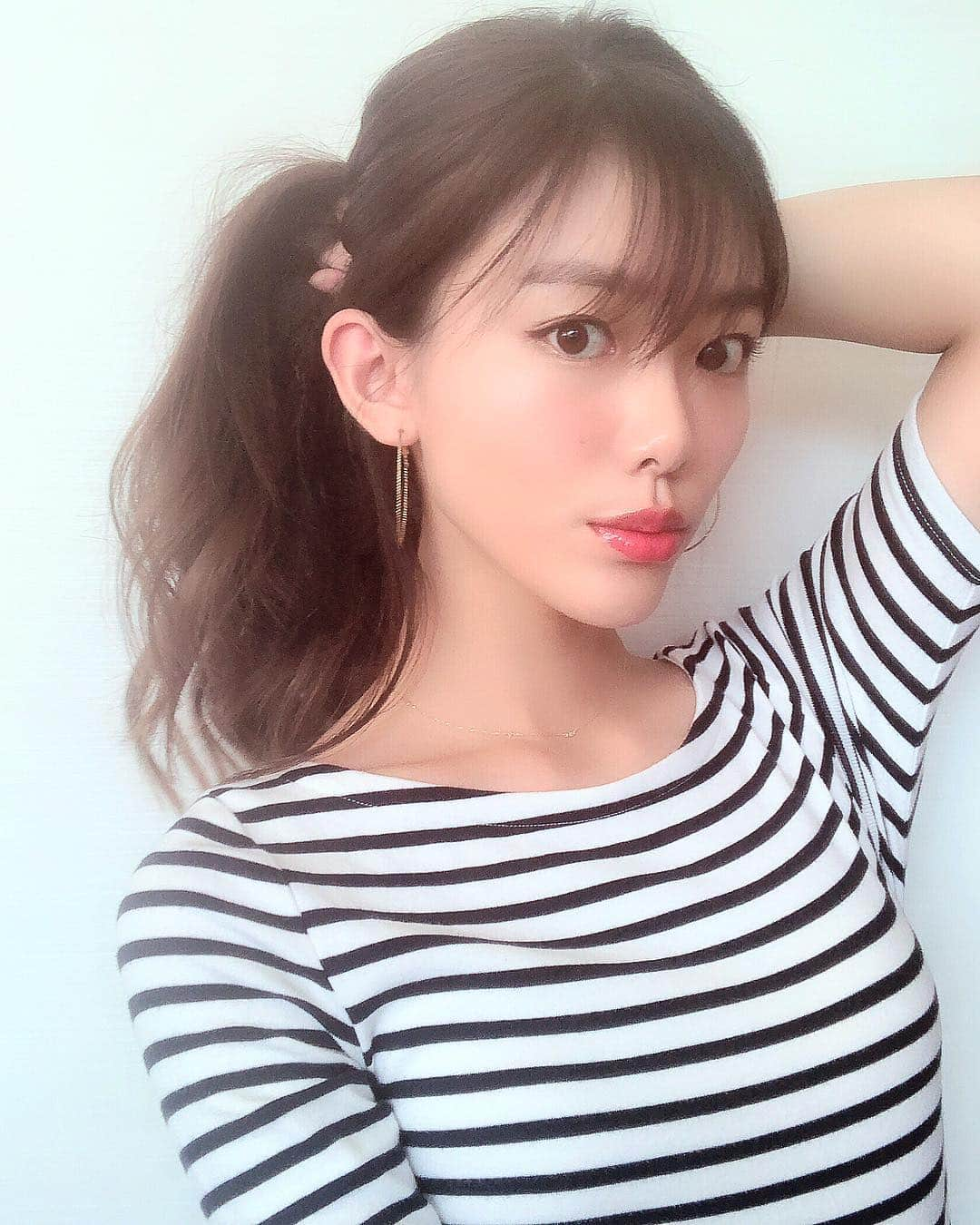 王子咲希(saki ouji)さんのインスタグラム写真 - (王子咲希(saki ouji)Instagram)「. 雰囲気変えたくなって 久しぶりに前髪を💇‍♀️❤️❤️ . 阿部さん(@abe0106)にお願いしました😆 . #freera#表参道#フリーラ #freera#hairsalon#omotesando #hairmaintenance#beauty #maintenance #instagood#instagram #instabeauty#instalike  #フリーラ#表参道#美容室#ヘアサロン #ハイライト#グラデーション」8月28日 12時48分 - sakiouji