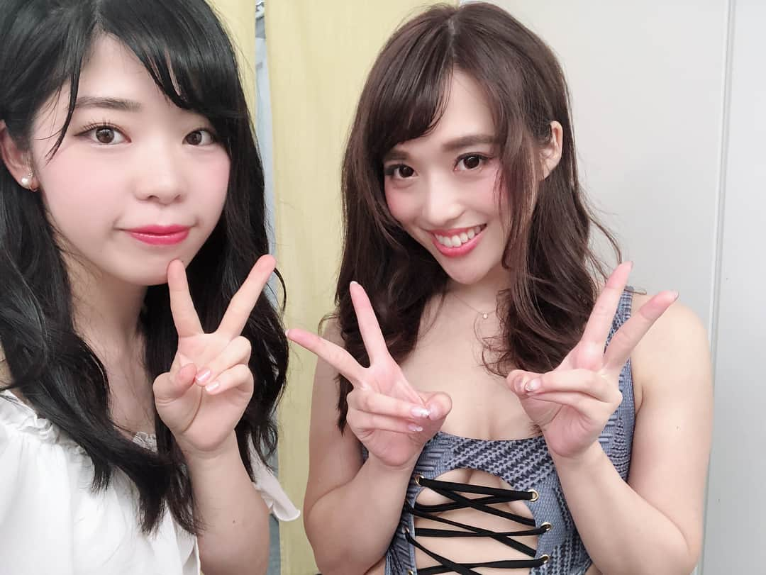 岡英里さんのインスタグラム写真 - (岡英里Instagram)「#イカちゃん こと #松原怜香 ちゃん(*´꒳`*) . . 私と同じく #ミスヤングチャンピオン #ファイナリスト なんだよー💓 . . なぜか最後私の自撮りになってて笑ったwww . . れいちゃん面白いwありがとう💓 . . #岡英里 #グラドル #グラビア #アイドル #グラドル自画撮り部 #selfie #サンスポ #サンスポgogoクイーン #撮影会 #はなまる撮影会 #はなまるスタジオ #japanesegirl #色白 #羨ましい」8月28日 12時50分 - okaeri0424