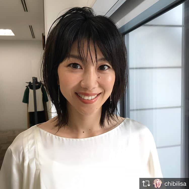 潮田玲子さんのインスタグラム写真 - (潮田玲子Instagram)「Repost from @chibilisa @TopRankRepost #TopRankRepost @reikoshiota  ツヤツヤキラーん✨ レイちゃん、newhair 可愛かった 輝きYELL💫 @chibilisa  今日もお世話になりましたー！」8月28日 18時17分 - reikoshiota_official