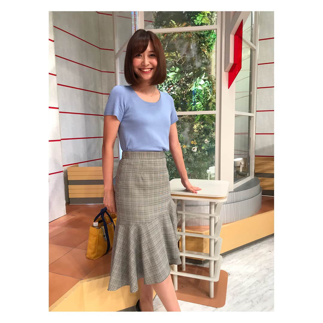 久冨慶子さんのインスタグラム写真 - (久冨慶子Instagram)「今日の衣装は @image_jp  でした✨✨ スカートの形が綺麗でした🎵 後ろに荷物を置いてるの忘れてました🙄💦 ＊ ＊ #テレビ朝日 #スーパーjチャンネル #久冨慶子 #アナウンサー」8月28日 20時51分 - keiko0hisatomi