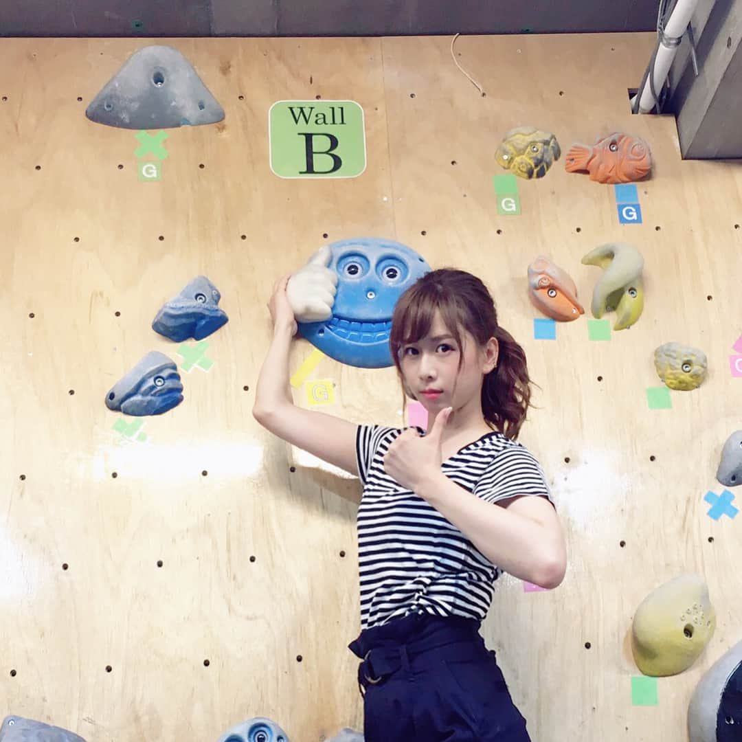 大家志津香さんのインスタグラム写真 - (大家志津香Instagram)「. 突然 「ボルタリングいこ」 と莉乃ちゃんから。 . . 最近ハマってるとかかと思ったら 初めてらしい。 しかも激センスなかった。笑 . . そしてわたしは こういうルールのない遊びが 得意らしい。 . . #ボルタリング#突然の #野生児#楽しい #何のために登ってるんだろうと思うと笑い止まらなかった #めちゃくちゃ好きな遊びになった #また絶対行く」8月29日 19時44分 - ooyachaaan1228