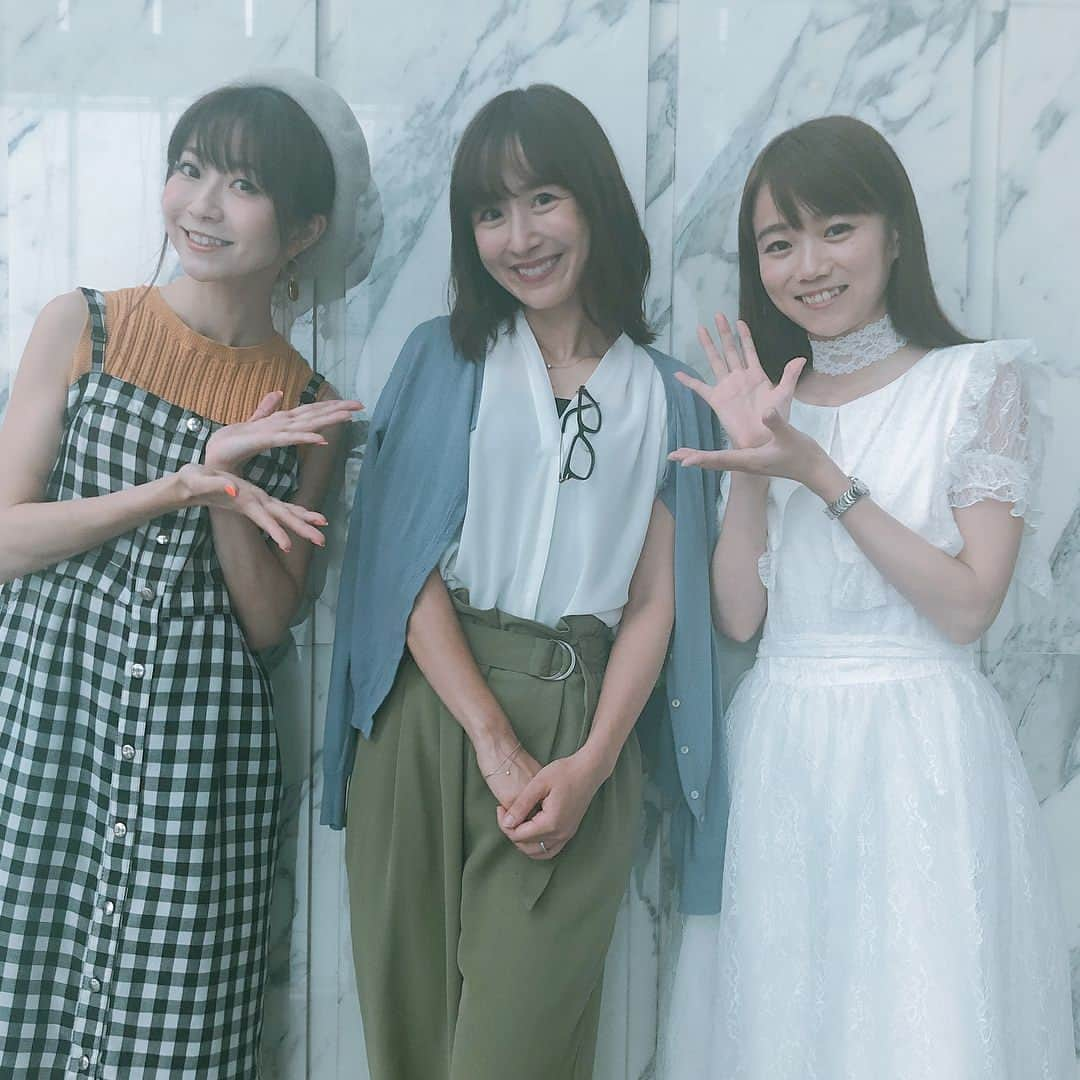 折原みかさんのインスタグラム写真 - (折原みかInstagram)「大好きなえりか先輩が集合かけてくれて幸せっす♡ #山川恵理佳 #先輩 #パイセン #大好きな人 #尊敬 #事務所の大先輩 #久しぶりにお会いできました #いつも美しい #優しい #お洒落 #先輩ママ #アヴィラ #旦那様はおさるさん #女子会 #お世話になってます #また会えますように #星野明日香 #天使 #後輩 #アバンギャルズ #みんなちっちゃい #笑」8月29日 20時41分 - mikaorihara