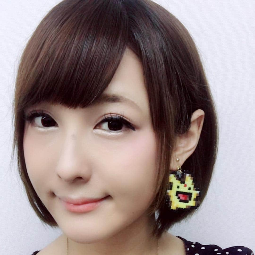 椿姫彩菜のインスタグラム：「#puyopuyotetris  #puyopuyo #カーバンクル  #earrings」